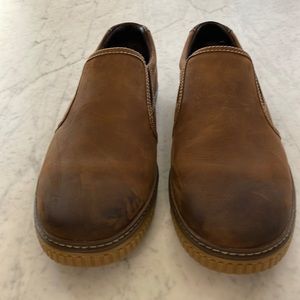 Men’s Johnston & Murphy Slip on Leather Shoes, very comfortable. Brown 10.5